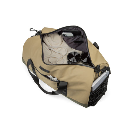 Buy Outland Duffle bag in Khaki for $80.00 in Canada - Image 4