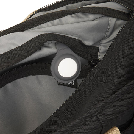 Buy Vacilando Travel Tote Bag in Default Title for $200.00 in Canada - Image 4