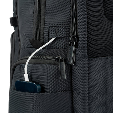 Buy Ultimate Backpack in Black for $90.00 in Canada - Image 7